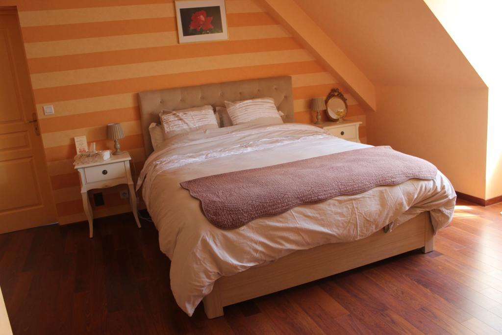 Le Clos Des Roses Saint-Règle Kültér fotó